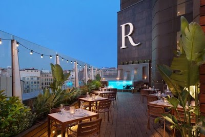 RENAISSANCE BARCELONA HOTEL