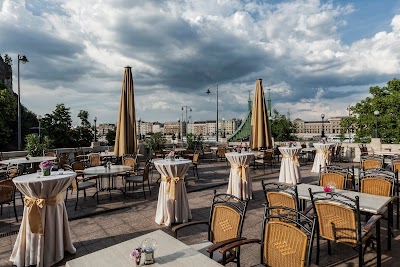 DANUBIUS GELLERT HOTEL