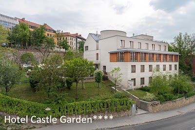 CASTLE GARDEN