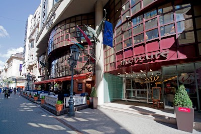 MERCURE BUDAPEST MUSEUM 4*