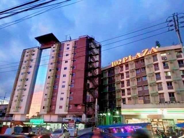 #80 102 Plaza Condominium Unit 418 staycation in manila philippines