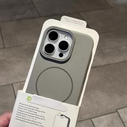 Fine Circle Magnetic Phone Case Frosted Hard Shell