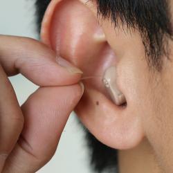 Mini CIC In-ear High Cost Performance Hearing Aid For Elderly Deaf Sound Amplification