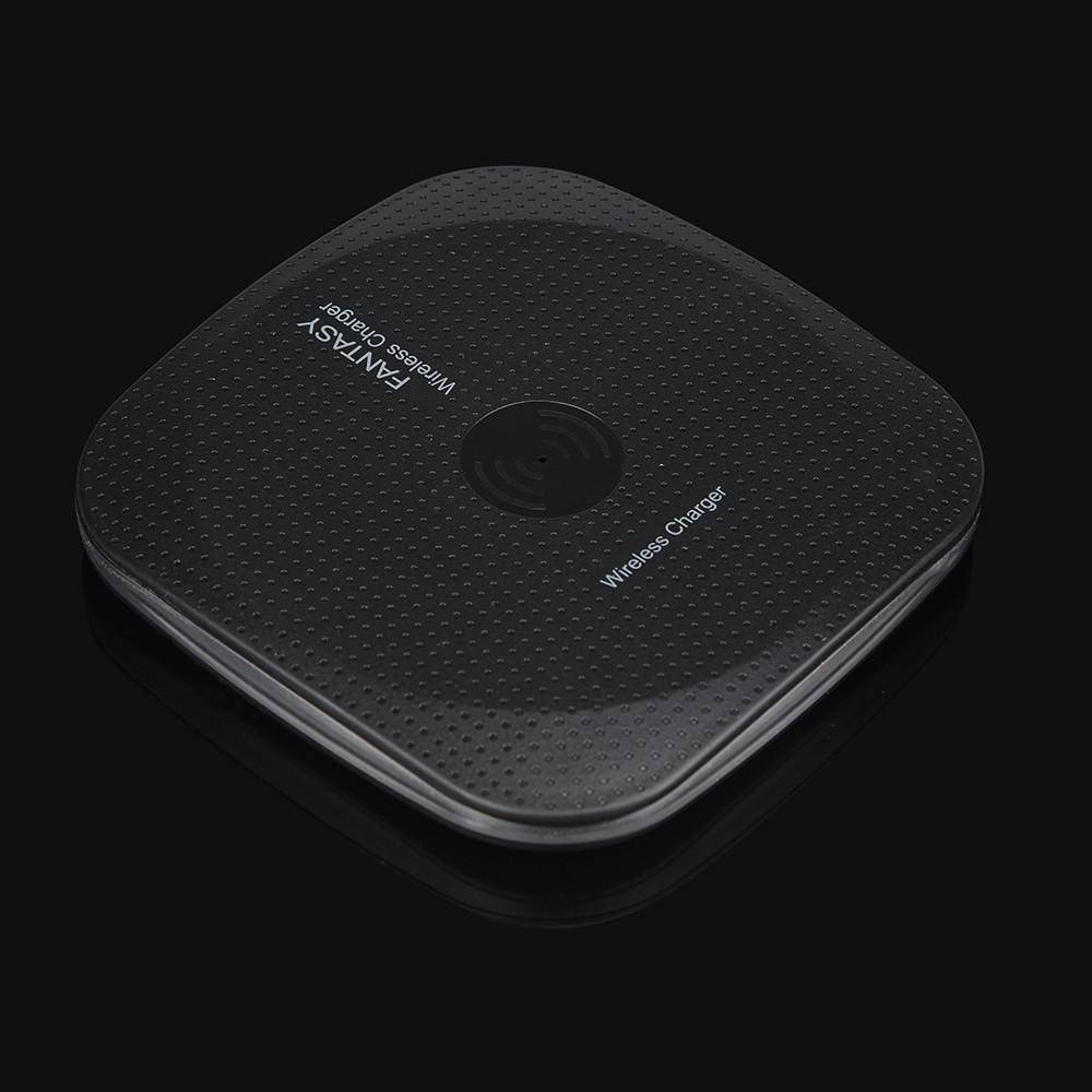 Universal Charging Magic Cube Wireless Charger For Desktop Mobile Phone Square Wireless Charging Stand