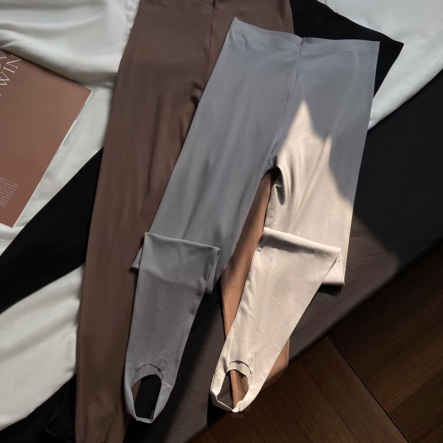 Womens High-Waist Yoga Thin Seamless Ankle-Length Shark Leggings