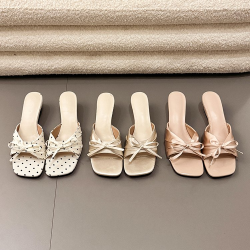 2026 New French Retro Satin Bow Wedge Heel Outdoor One-strap Slippers