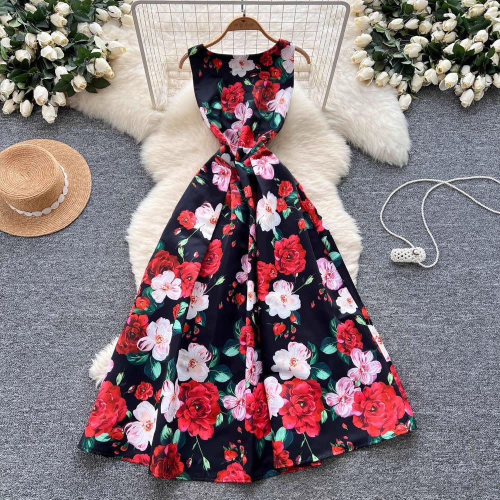 Retro Waist-cinching Figure-flattering Sleeveless Chic Puff Dress With A Printed Design