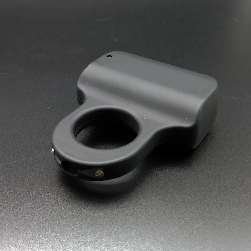 Childrens Cheetah Piercing Ring Electric Shock Ring Toy