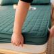 Thick Dustproof Non-slip Four Seasons Universal Quilted Fitted Sheet